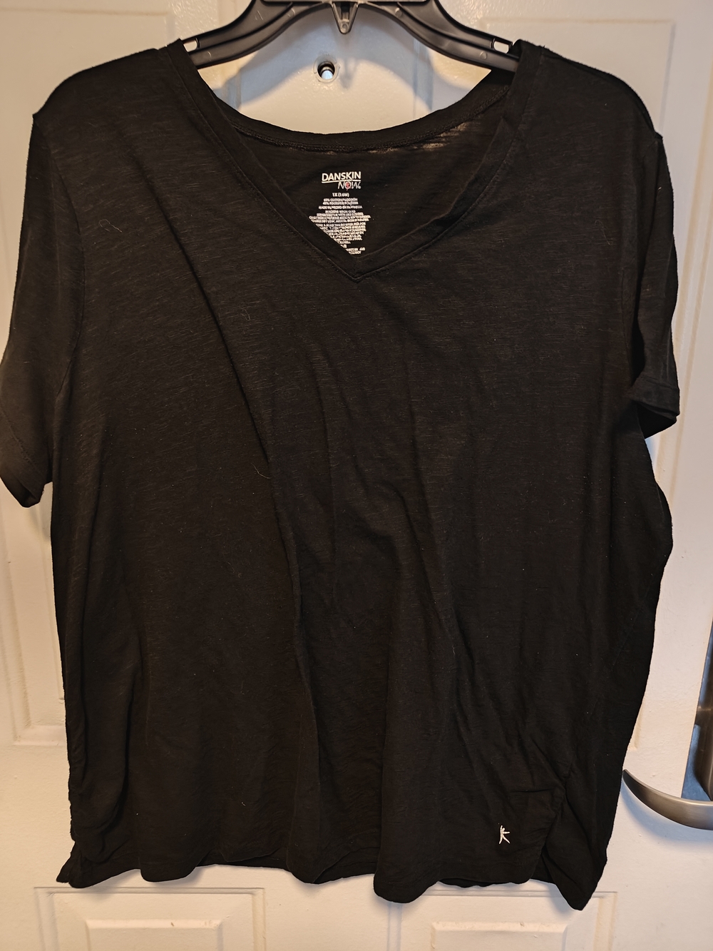 Danskin Now Black V-Neck Short Sleeve Tee